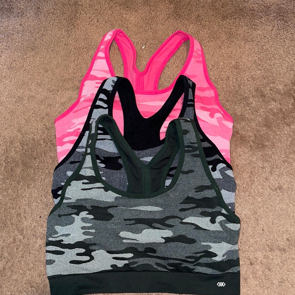 Three Leg3nd padded sports bras